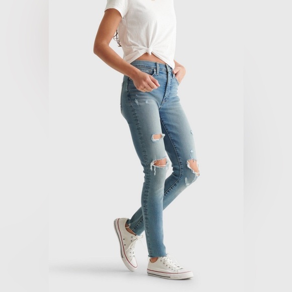 Lucky Brand Denim - 💥 Lucky Brand High Rise Blue Distressed Women's Jeans
